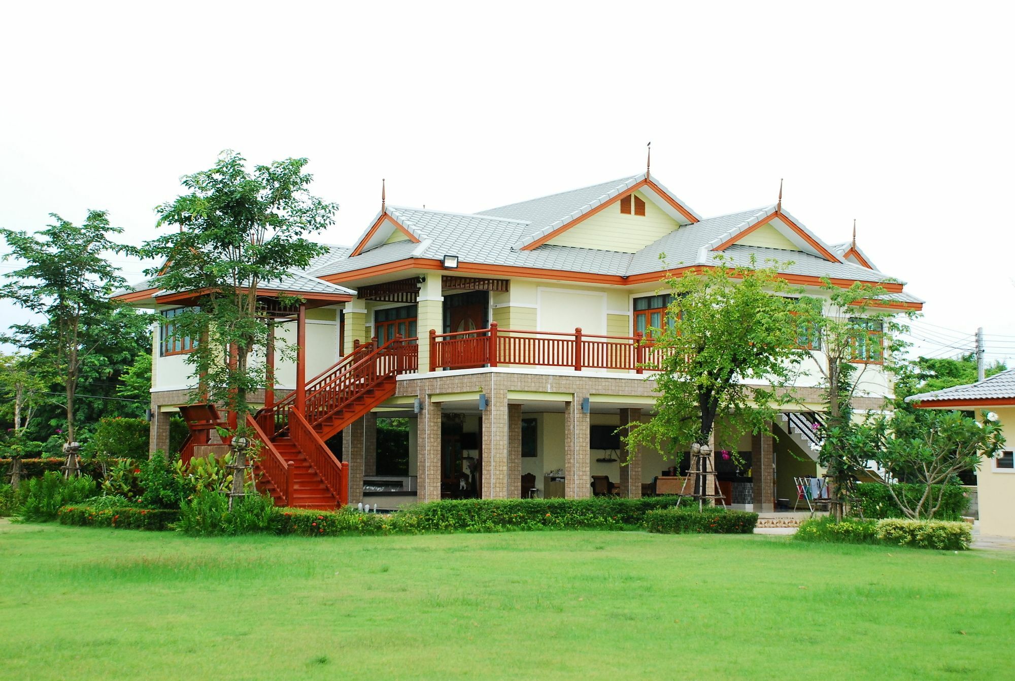 Tontan Resort Cha-Am Exterior photo